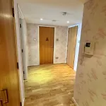 Merchant City Luxury 2 Bedroom Apartment With Secure Parking Available On Request