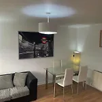 3 Bed, 2 Bedroom City Centre Apt Glasgow