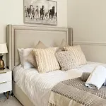 Large Blythswood Residence