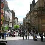 City Centre Apartment W Parking & Hyperoptic Wifi