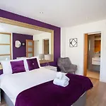 Mosspark Boulevard Exec Apartment II - Free Parking