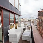 Beautiful Penthouse In City Centre Location
