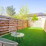 Stylish And Modern 2 Bed House