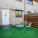 Stylish And Modern 2 Bed House