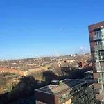 Apartment At Glasgow Harbour With Balcony City And River View