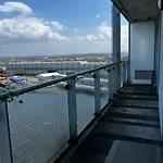 Apartment At Glasgow Harbour With Balcony City And River View