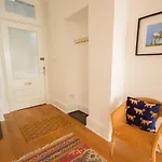 Stunning 3 Bed Flat In The Heart Of The West End