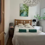 Stunning 2 Bedroom Apartment