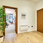 Grand Central Station 2 Bed Apartment A1