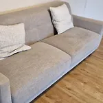 Archillects Entire Two Bedroom Comfy House - Free Parking