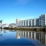 Apartment With River View Next To Hydro