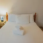 2 Bed Renfield St City Center