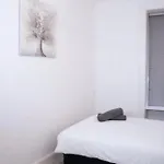 Newly Refurbished 2 Bed !