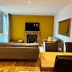 Oswald Apartment - Glasgow City Centre