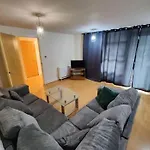 2 Bedroom 2 Bathroom Apartment By Citi Living Scotland