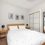 Joivy Chic Flat With Balcony In Merchant City