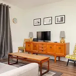 Joivy Chic Flat With Balcony In Merchant City