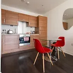 Argyle Apartment