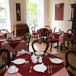 Clifton Hotel