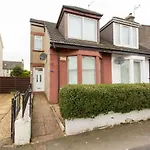 Lomond Serviced Apartments- Hydro House