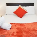 Barrland Court Apartment