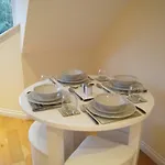 Modern, Cosy Apartment In Bearsden With Private Parking