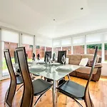 No.17 Serviced Apartment