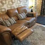Great Location 1 Bedroom Scotstoun Flat