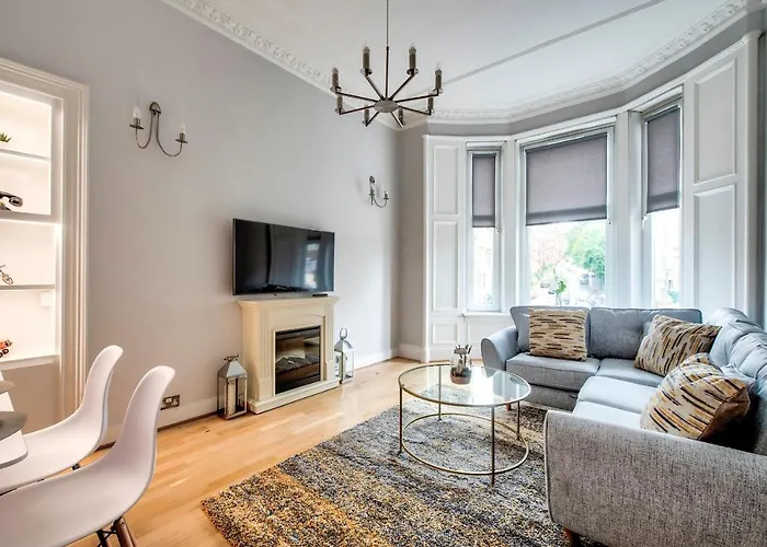Pass The Keys Stylish 2 Bed In Heart Of West End
