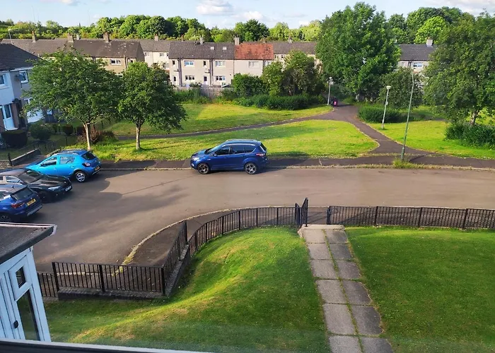 Single Bedroom In Quiet Neighbourhood