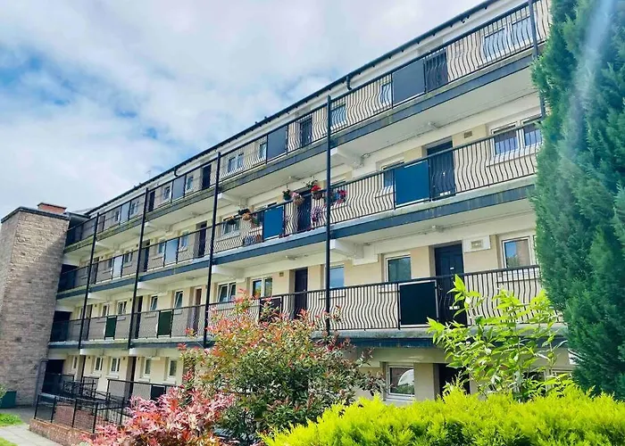 Chic Flat With Balcony Close To Merchant City