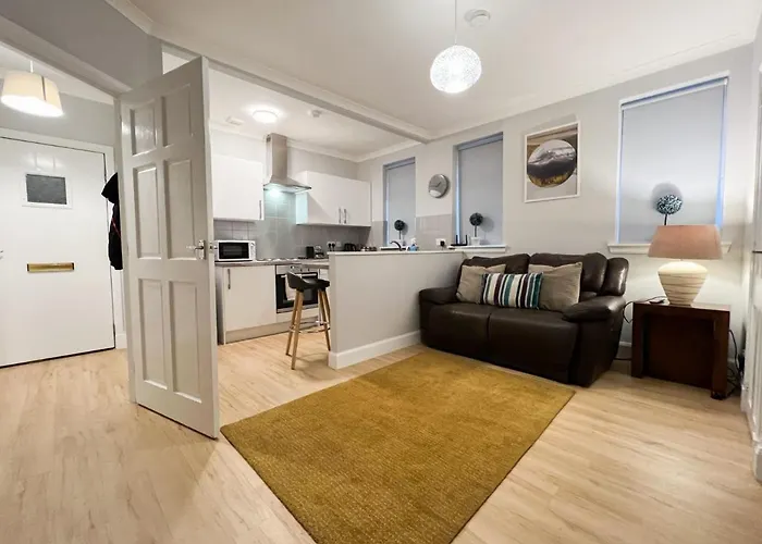 Glasgow 2 Bedroom Apartment