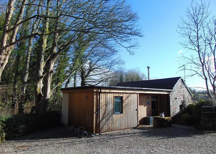 Dreamwood Cottage, Loch Lomond, Luxury Apartment.