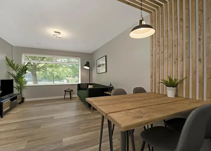 Luxury 1 Bedroom Serviced Apartment In City Centre