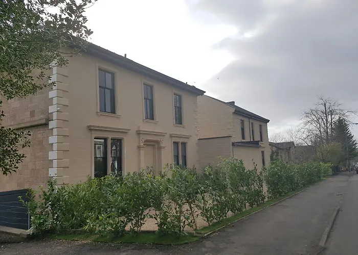 Crosshill House
