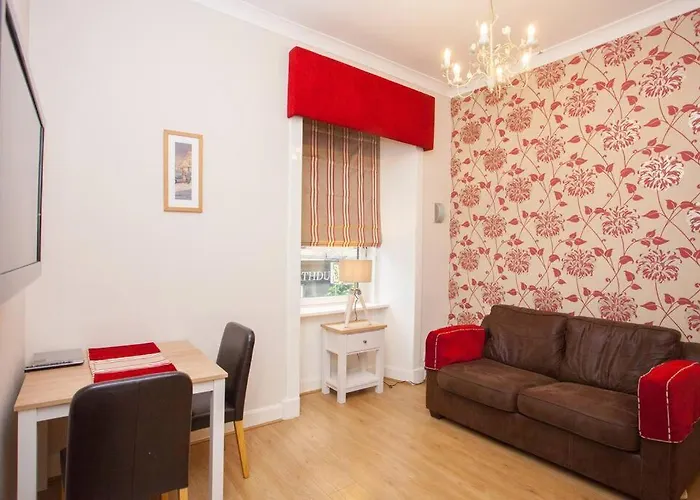 Comfortable Merchant City Apartment