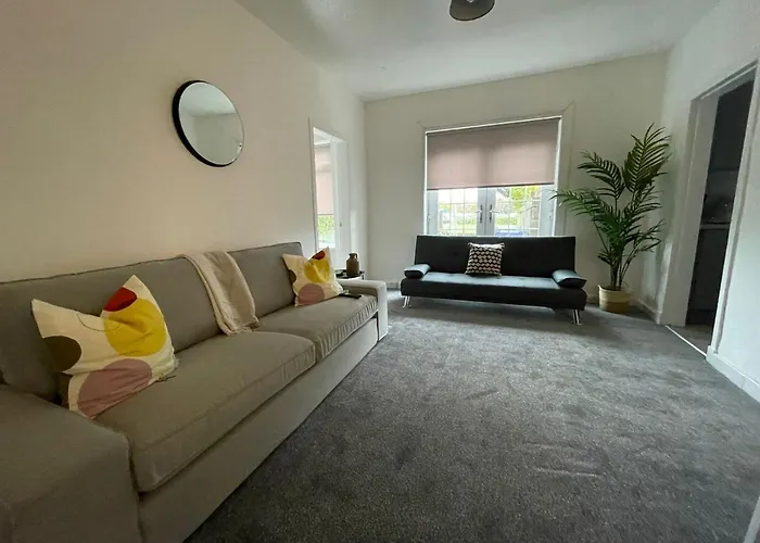 Cardonald House