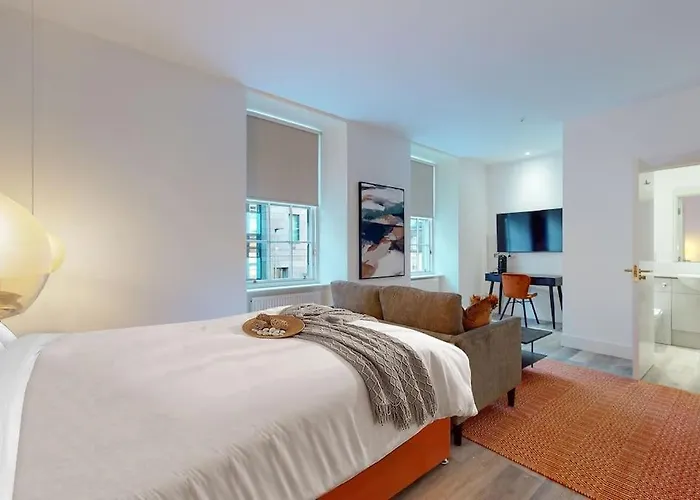 20 Bath Street Apartments Studio 1