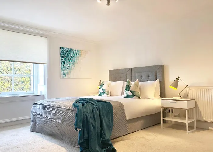 Crown Upper Apartment