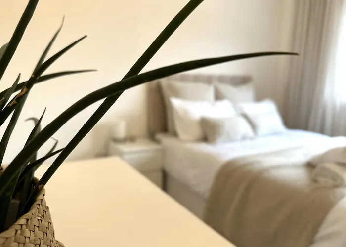 Private Room With En-Suite And Parking In Shared Flat