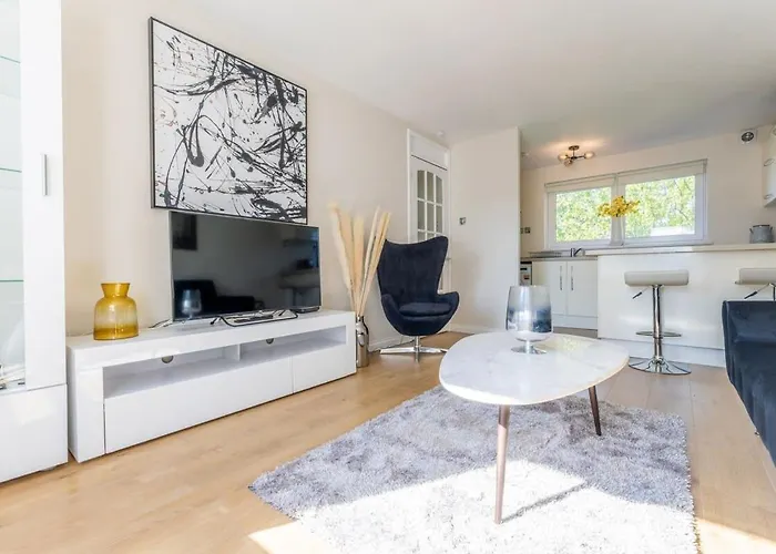 Stunning City Centre 1 Bed With Free Parking