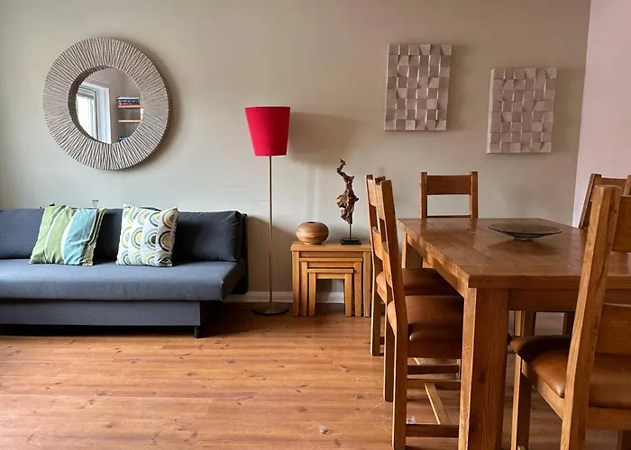 Beautiful House In Clydebank