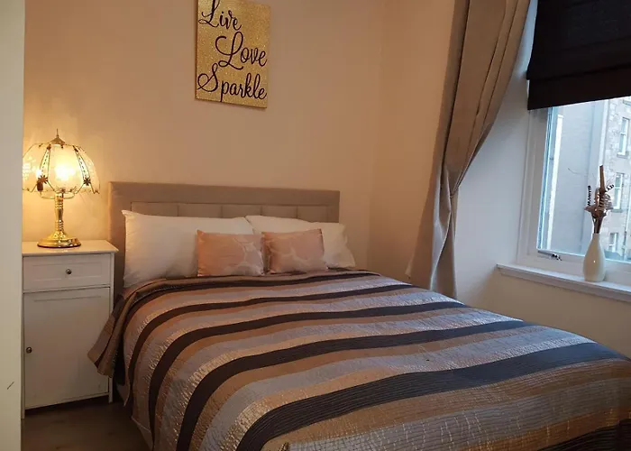 Private Room Near Glasgow City Centre Braid