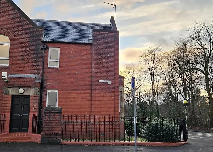 Hotspur House