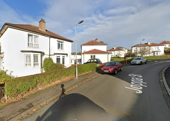 Archillects Entire Two Bedroom Comfy House - Free Parking