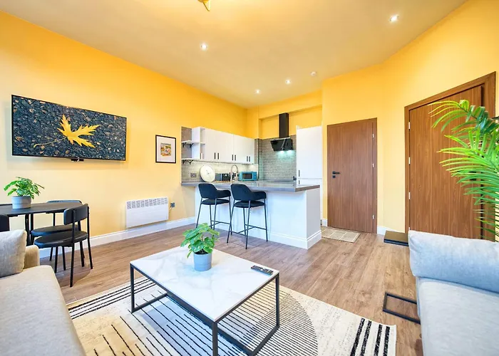 Lovely Central Station 1 Bed Apartment A6