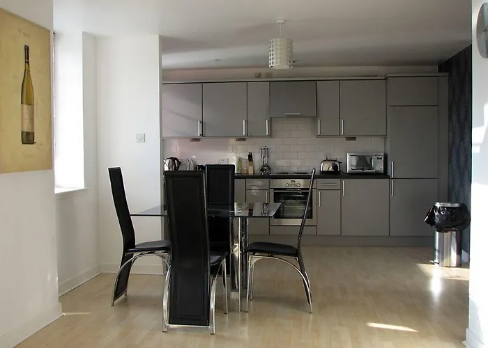 Glasgow Central Clock Tower Boutique Suites And Bistro