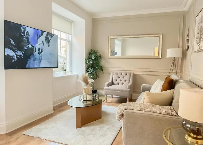 Cozy 1 Bed Blythswood Apartment