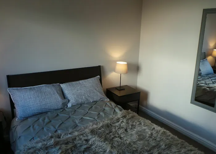 Oxford Street Apartments