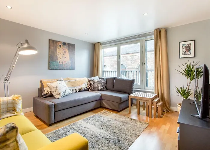 Lomond Serviced Apartments- Merchant\'S